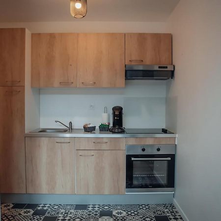 Superbe Appartement Avec Terrasse Au Calme Ernee Ngoại thất bức ảnh